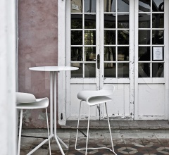 Барный стол Poule фабрика Kristalia