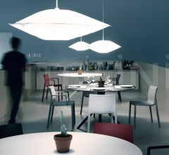 Стул LP stackable фабрика Kristalia