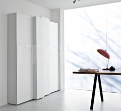 Модульный стеллаж Blio Модульный стеллаж Blio фабрика Kristalia