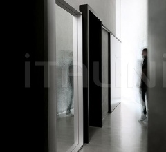 Напольное зеркало Extra large Напольное зеркало Extra large фабрика Kristalia