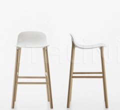 Барный стул Sharky Stool фабрика Kristalia