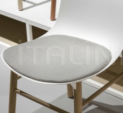 Барный стул Sharky Stool фабрика Kristalia