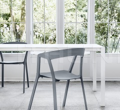 Стул Compas фабрика Kristalia