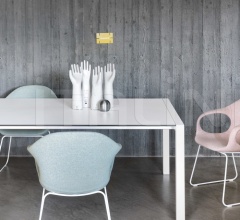 Стул Elephant Slide Base фабрика Kristalia