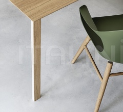 Стул Elephant Wood Base фабрика Kristalia