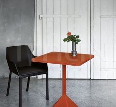 Стул с подлокотниками Mem фабрика Kristalia