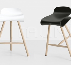 Барный стул BCN Wood Base фабрика Kristalia