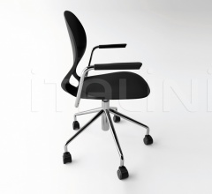 Кресло Pikaia with Castors фабрика Kristalia