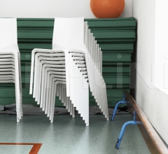 Стул Plana фабрика Kristalia