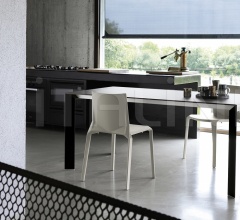 Стул Plana фабрика Kristalia