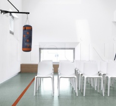 Стул Plana фабрика Kristalia