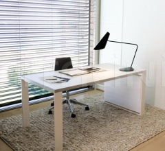 Итальянские Настольные светильники - Настольная лампа I.Cono фабрика Vibia