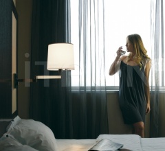 Итальянские Свет - Настенный светильник Swing Итальянские Свет - Настенный светильник Swing фабрика Vibia