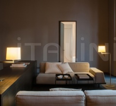 Итальянские Настольные светильники - Настольная лампа Swing фабрика Vibia