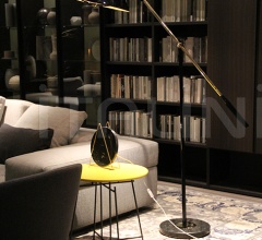 Итальянские Напольные светильники - Напольный светильник ARMSTRONG Итальянские Напольные светильники - Напольный светильник ARMSTRONG фабрика Delightfull