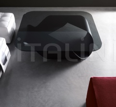 Кофейный столик Mobius Кофейный столик Mobius фабрика Kristalia