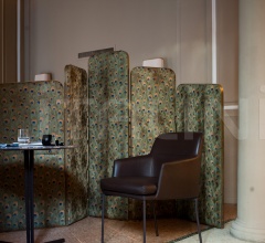 Стул с подлокотниками Montevideo Стул с подлокотниками Montevideo фабрика Tacchini