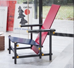 Кресло 635 RED AND BLUE Кресло 635 RED AND BLUE фабрика Cassina