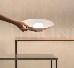 Итальянские Свет - Настольная лампа Musa Итальянские Свет - Настольная лампа Musa фабрика Vibia