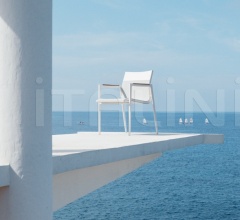 Стул с подлокотниками Dean фабрика Dedon