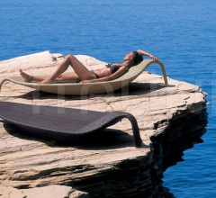 Шезлонг Leaf Beach chair XS Шезлонг Leaf Beach chair XS фабрика Dedon