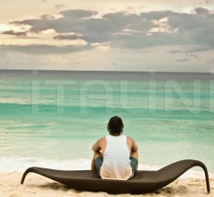 Шезлонг Leaf Beach chair XS Шезлонг Leaf Beach chair XS фабрика Dedon