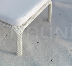 Пуф Seashell Footstool Пуф Seashell Footstool фабрика Dedon