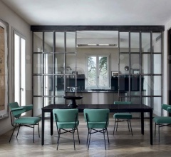 Стул с подлокотниками Neptunia фабрика Arflex