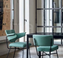 Стул с подлокотниками Neptunia фабрика Arflex