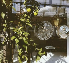 Подвесной светильник CURVE BALL 45 Подвесной светильник CURVE BALL 45 фабрика Tom Dixon