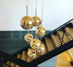 Подвесной светильник MIRROR BALL GOLD 25CM Подвесной светильник MIRROR BALL GOLD 25CM фабрика Tom Dixon