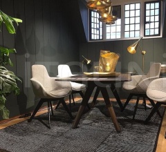 Напольный светильник BEAT FLOOR BRASS Напольный светильник BEAT FLOOR BRASS фабрика Tom Dixon