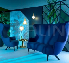 Диван WINGBACK SOFA Диван WINGBACK SOFA фабрика Tom Dixon