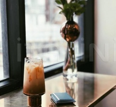 Ваза TANK VASE STEM Ваза TANK VASE STEM фабрика Tom Dixon