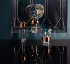 Ваза TANK VASE MEDIUM Ваза TANK VASE MEDIUM фабрика Tom Dixon