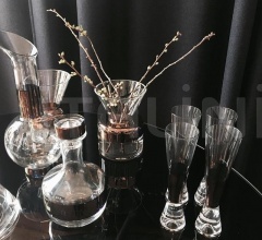 Ваза TANK VASE MEDIUM Ваза TANK VASE MEDIUM фабрика Tom Dixon