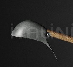 Итальянские Настольные светильники - Настольная лампа Bluebird T Итальянские Настольные светильники - Настольная лампа Bluebird T фабрика B Lux