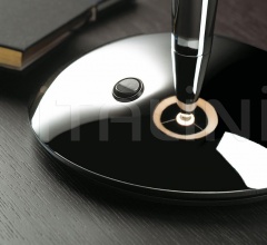 Итальянские Настольные светильники - Настольная лампа Hil Итальянские Настольные светильники - Настольная лампа Hil фабрика B Lux