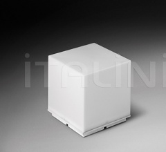 Итальянские Настольные светильники - Настольная лампа 175 Q.Bo T Итальянские Настольные светильники - Настольная лампа 175 Q.Bo T фабрика B Lux