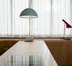 Подвесной светильник AJ Royal фабрика Louis Poulsen