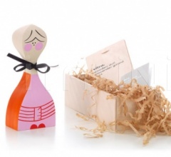 Интерьерная декорация Wooden Doll No. 2 Интерьерная декорация Wooden Doll No. 2 фабрика Vitra