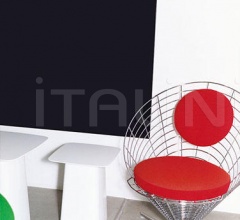 Столик Metal Side Tables Столик Metal Side Tables фабрика Vitra