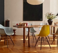 Стул с подлокотниками Eames Plastic Armchair DAW Стул с подлокотниками Eames Plastic Armchair DAW фабрика Vitra