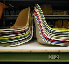 Кресло Eames Plastic Armchair PACC Кресло Eames Plastic Armchair PACC фабрика Vitra