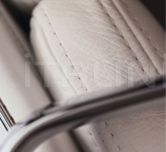 Кресло Soft Pad Chairs EA 217/219 Кресло Soft Pad Chairs EA 217/219 фабрика Vitra