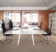Кресло HeadLine Management Chair Кресло HeadLine Management Chair фабрика Vitra