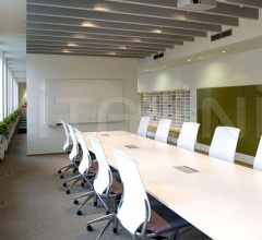 Кресло Meda Chair Кресло Meda Chair фабрика Vitra