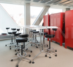 Кресло Nelson Perch Кресло Nelson Perch фабрика Vitra