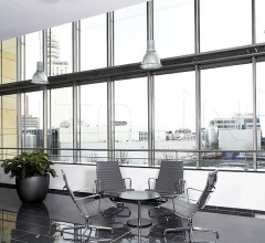 Кресло Aluminium Chairs EA 115/116 Кресло Aluminium Chairs EA 115/116 фабрика Vitra