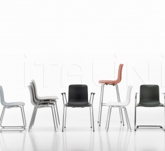 Стул с подлокотником HAL Tube Armrest Стул с подлокотником HAL Tube Armrest фабрика Vitra
